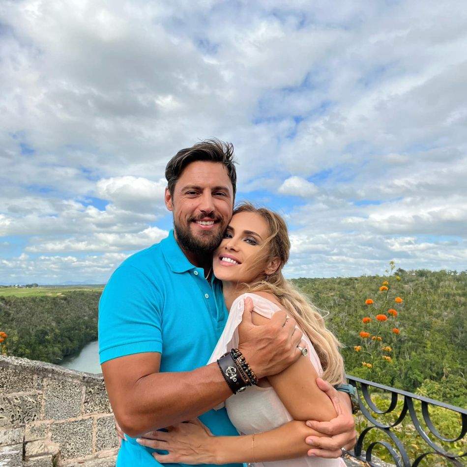 După un an și jumătate de relație, Daniel Pavel vrea să o ceară în căsătorie pe iubita lui: Simt că e momentul...