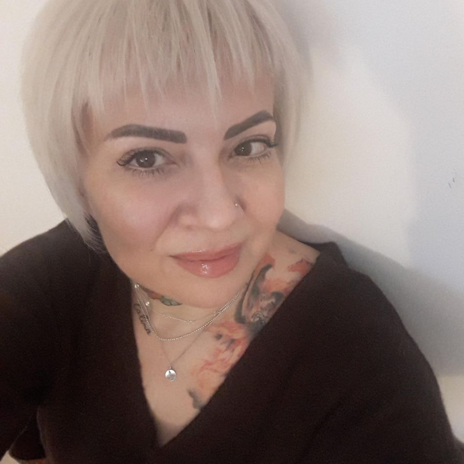 Catinca Roman rupe tăcerea: Nu mai vorbesc cu Oana după moartea mamei noastre. Ce relație au acum cele două?