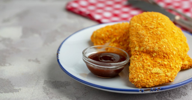 Cum faci un delicios piept de pui în crustă de fulgi de porumb