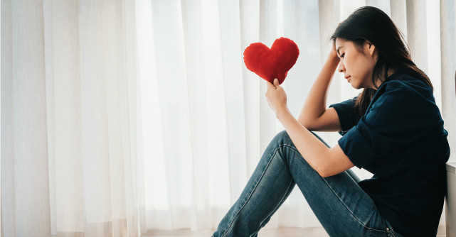 Îmi e frică să iubesc mai mult, îmi e frică să iubesc din nou. Sufăr de filofobie?