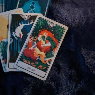 Tarot online: Se mai gândește la tine?