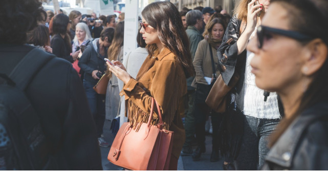 Haine cu franjuri - mereu la moda