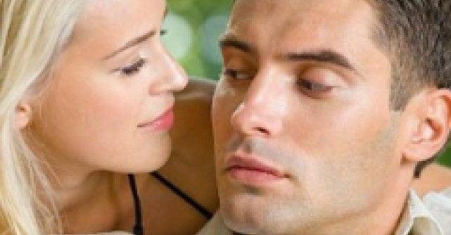 Iubitul tau sau baiatul mamei?