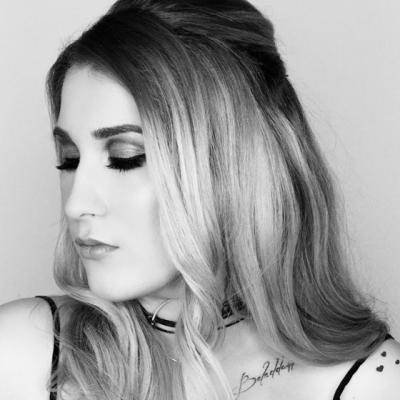 Adda lanseaza o piesa incredibila in colaborare cu tatal ei