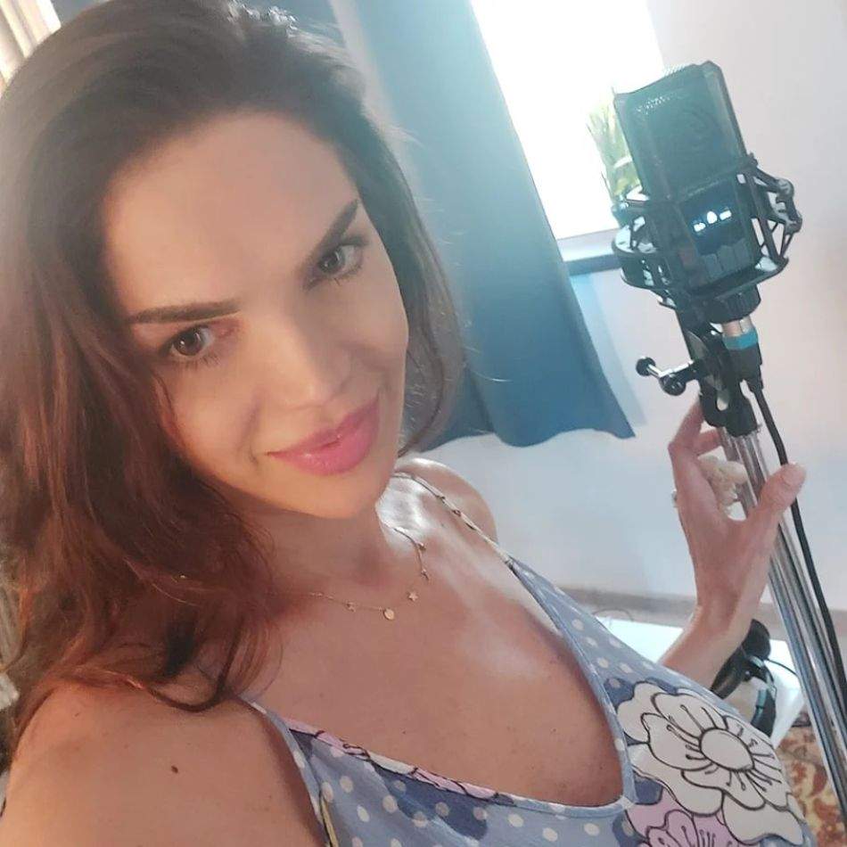 Cristina Spătar, probleme de sănătate din cauza lentilelor de contact! Vedeta a ajuns de urgență la doctor!