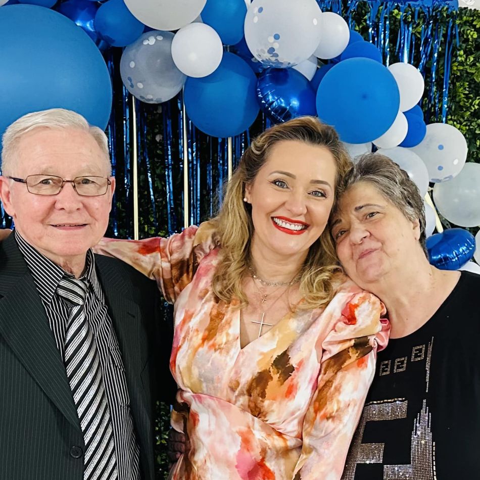 Elena Lasconi, lovitură direct în inimă din partea fiicei sale! Cum a reacționat edilul când a aflat orientarea sexuală a Oanei 