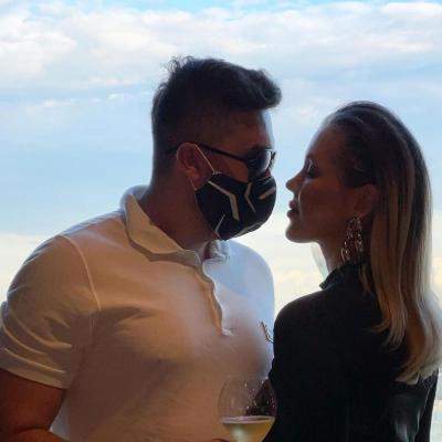 Când va renunța iubitul lui Emily Burghelea la mască? Partenerul de viață a luat decizia, în sfârșit!