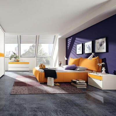 18 accesorii si piese de mobilier in culori vibrante, pentru o vara fierbinte