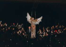 Fericire–cel mai spectaculos show construit vreodată la Sala Palatului. Andreea Bălan a adus pe scenă o producție impresionantă