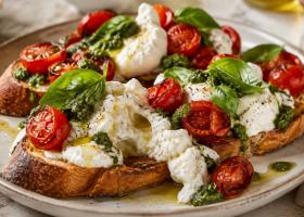Pâine prăjită cu burrata, roșii coapte și pesto: cina de 10 minute care transformă câteva ingrediente în momente de neuitat