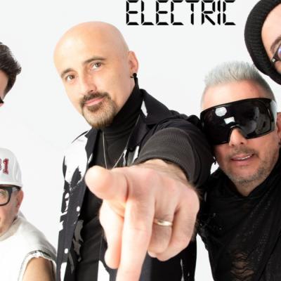 Voltaj electrizează publicul cu noul videoclip Electric
