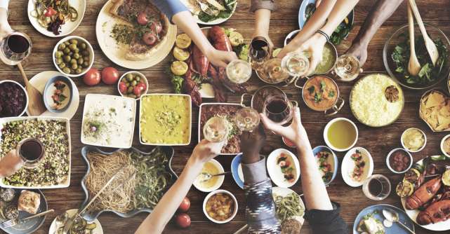 Diete în jurul lumii: Ce mâncăm pe unde ne plimbam și de ce?