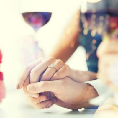 Raspunsul acestei femei casatorite cand un barbat i-a cerut sa iasa cu el