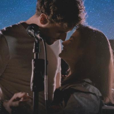 The Motans lansează primul clip filmat integral cu telefonul, pentru piesa Astrologic Vorbind