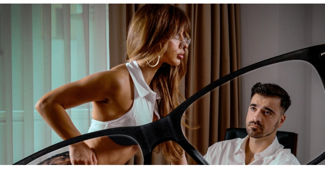  Liviu Teodorescu aprinde vara cu o piesă irezistibilă - Ia pe tine ceva