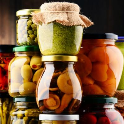 Cum sa pastrezi alimentele pentru mai mult timp fara sa le tii la frigider