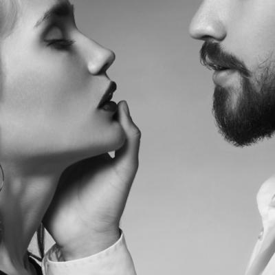 6 Semne ca te iubeste (desi nu iti spune)