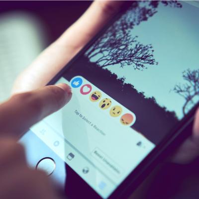 Statusuri pentru Facebook cu care să îți impresionezi prietenii virtuali