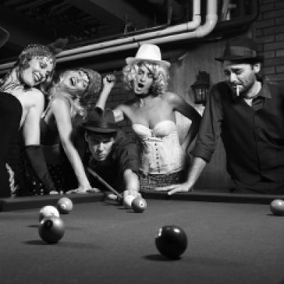 Hollywood loves retro