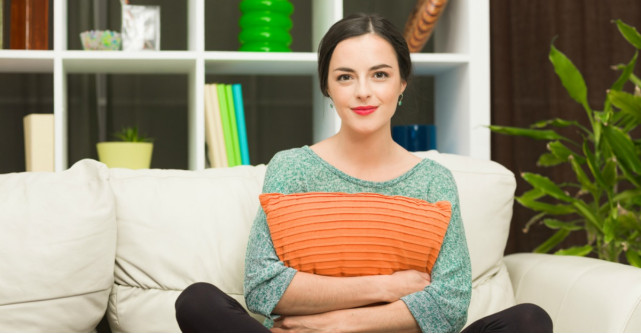 Cum sa decorezi o garsoniera in mod creativ. 4 trucuri pentru a ramane cu spatiu din plin 