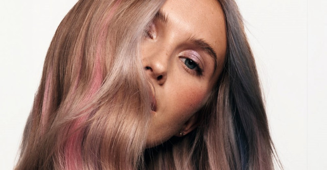 SURREAL COLOR – culoarea care îți dă puterea să fii TU