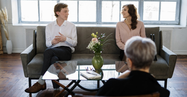 De unde stim ca trebuie sa facem terapie de cuplu?