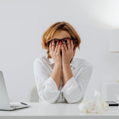 Ești blocată în modul de supraviețuire? Semne și soluții care te ajută să-ți crești calitatea vieții