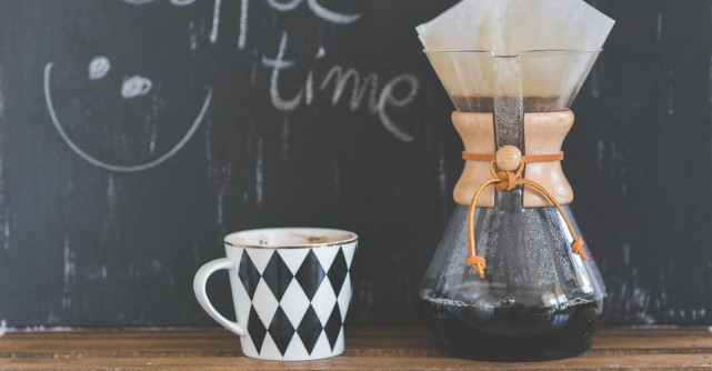 Specialistii in nutritie iti spun ce ingrediente pretioase adauga zilnic in cafeaua lor si de ce