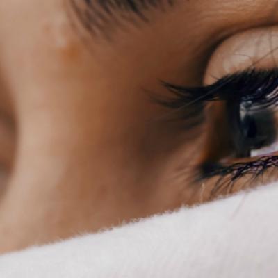 Uneori te vei simți pierdută, singură și cu sufletul încărcat de durere