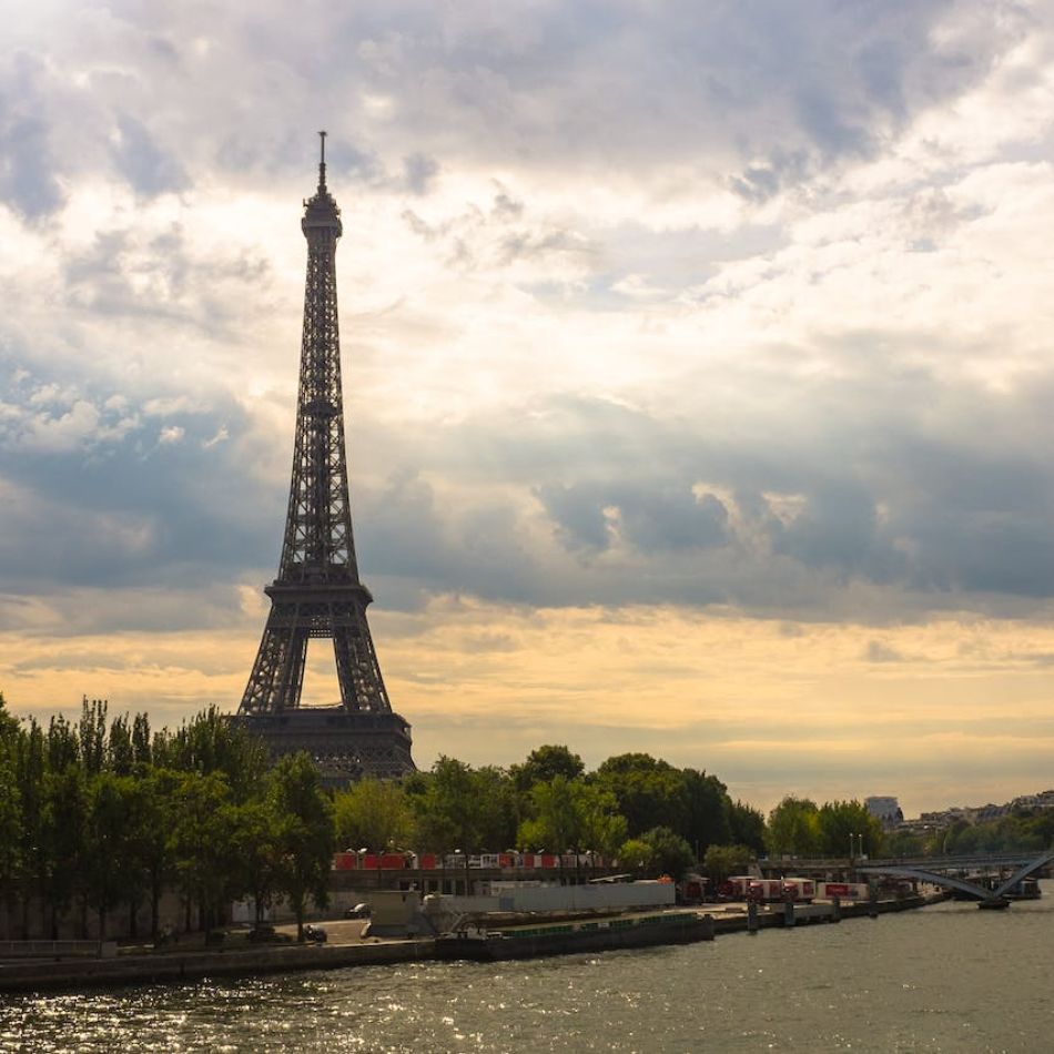 Luna Iubirii: Cele mai romantice orașe pentru un City Break de Dragobete