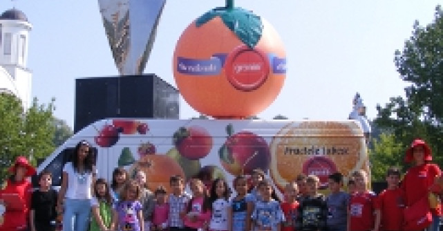 Granini cucereste Romania cu Caravana fructelor