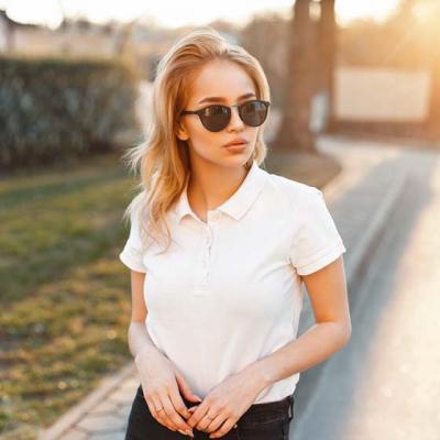 4 piese vestimentare unisex de vara, care nu se demodeaza niciodata