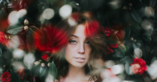 Florile regalității: De la Zei la Prințesele contemporane