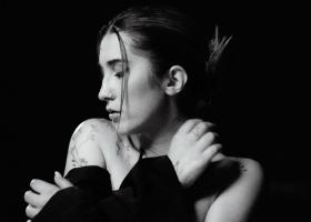 ADDA încheie 'Stările ADDEI – Vol. IV' cu o piesă manifest despre iubirea vindecătoare: 'Străine'