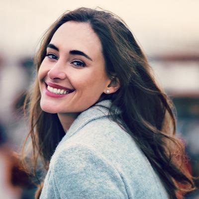 Femeie, esti minunata asa cum esti!