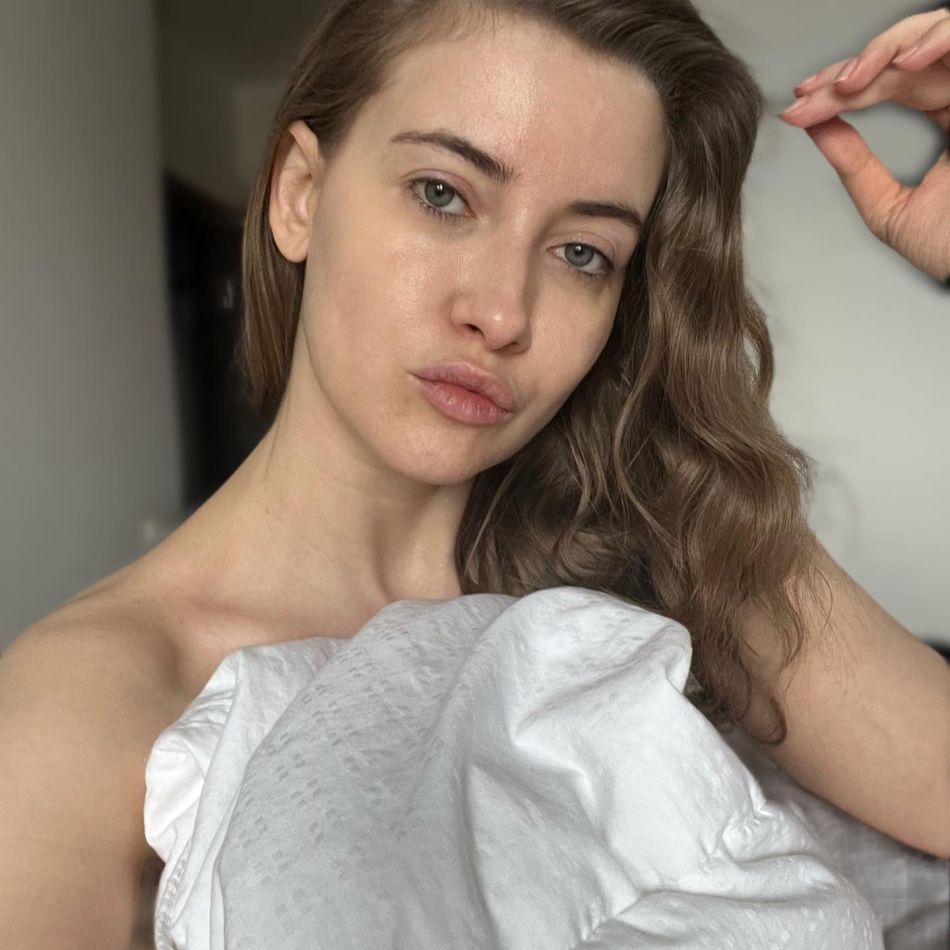 Iulia Albu îl contrazice pe Mihai Albu: Mikaela merge des la tatăl ei și chiar au fost într-o vacanță împreună...