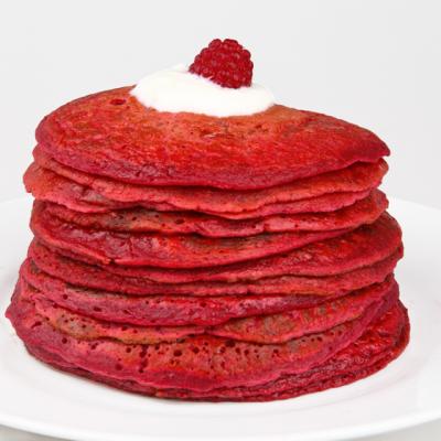 Retete dietetice: Clatite americane cu SFECLA ROSIE