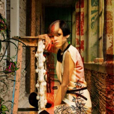  Fashion. Art. Flowers.