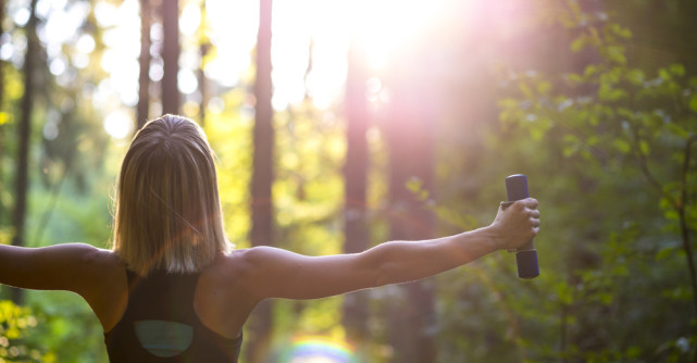 Nu contează pe cine cunoști, contează cine ești