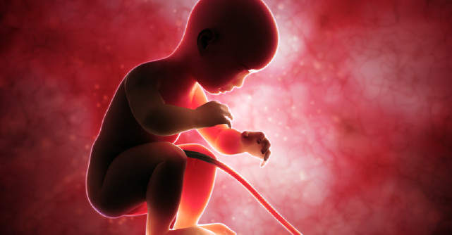 Cordonul ombilicat în jurul gâtului? Ce ar trebui să știi despre circulara de cordon ombilical