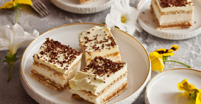 Mascarpone, crema delicioasă pentru deserturi și preparate culinare. Prăjitură cu mascarpone
