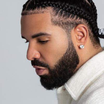 Drake a lansat albumul 'Honestly, Nevermind'