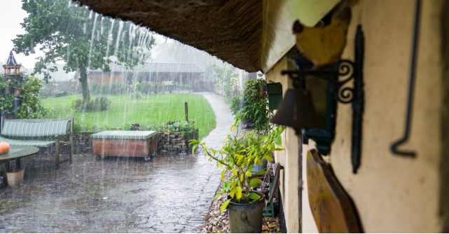 4 activități relaxante pentru zilele ploioase