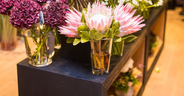 Floria in Strada - floraria destinatie pentru flori si cadouri create de artisti locali, la Piata Dorobanti