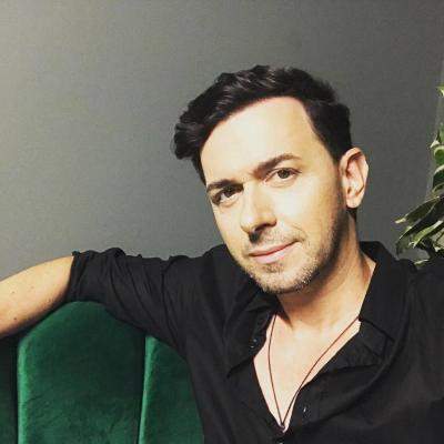 Keo și-a sărbătorit ziua de naștere în Grecia, cu familia. Artistul a împlinit 48 de ani într-un cadru de vis