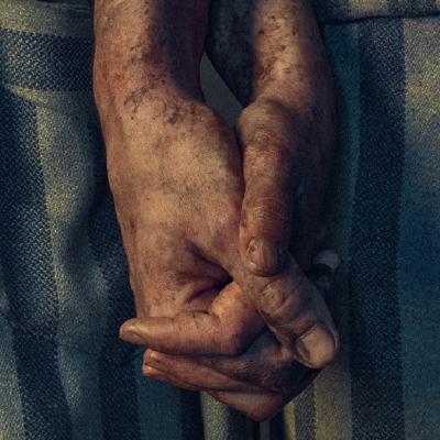 S-a lansat trailerul oficial al Serialului SkyShowtime Original, The Tattooist of Auschwitz (Tatuatorul de la Auschwitz)