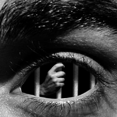 Partenerul tău spune asta? 21 de replici toxice prin care încearcă să te controleze și să te manipuleze