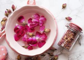 Ofera-i casei tale un miros aparte: 3 produse care iti vor parfuma locuinta