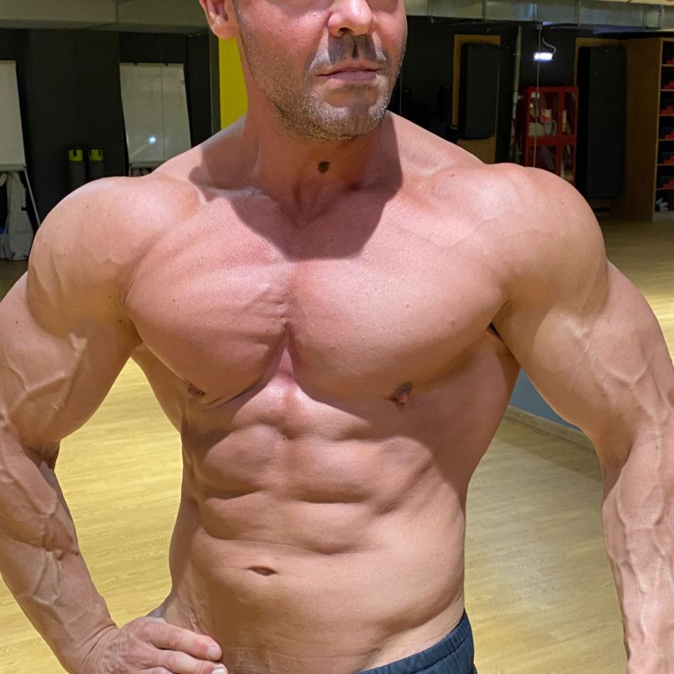  Cornel Păsat dezvăluie detalii picante din relația cu Oana Roman: Cheltuia mult pe haine, vacanțe și restaurante...