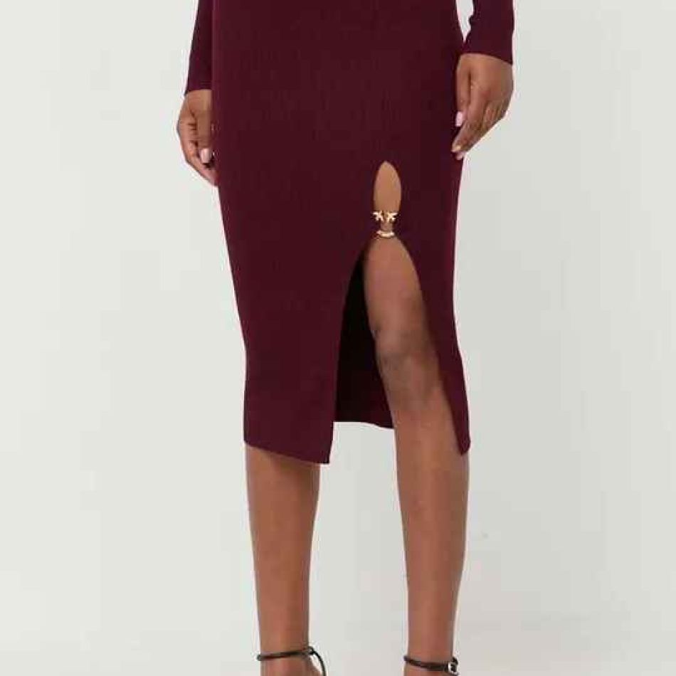 Reînnoiește-ți garderoba de primăvară cu cele mai frumoase fuste ale sezonului